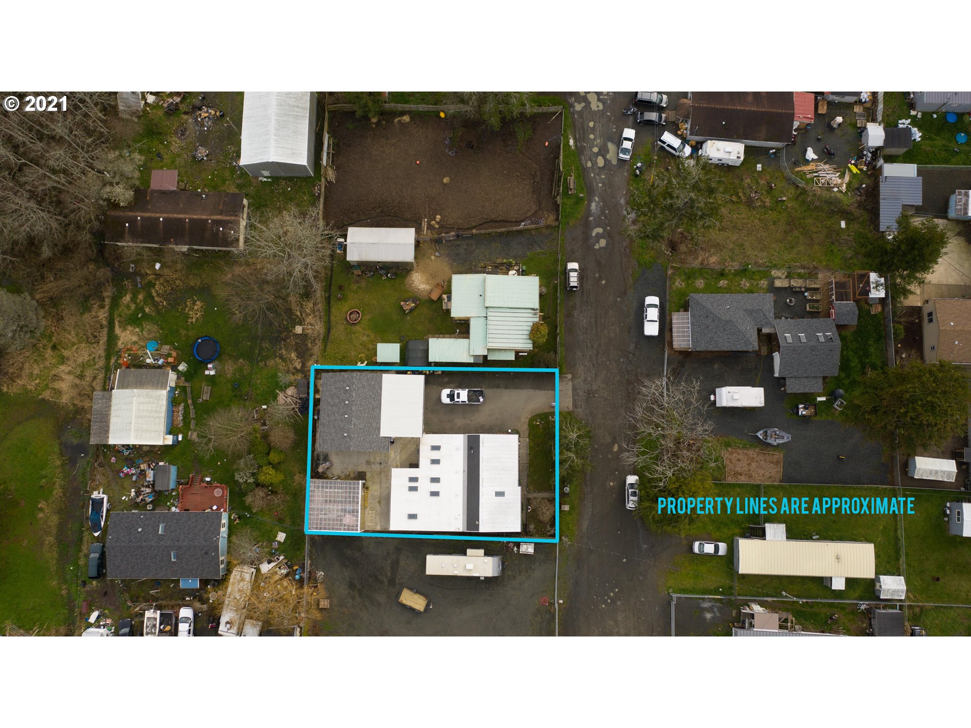 63529 South Spring Road Coos Bay, OR 97420 - Photo 17 of 32 Gallery Image 17