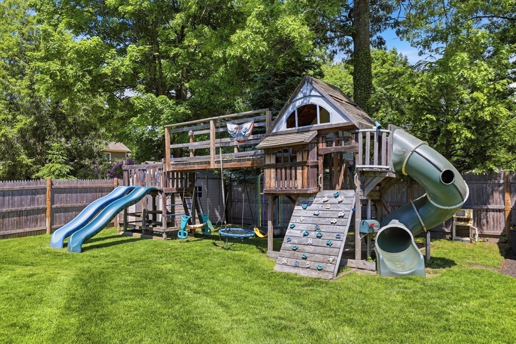 8 Maple Road Westford, MA 01886 - Photo 28 of 35
