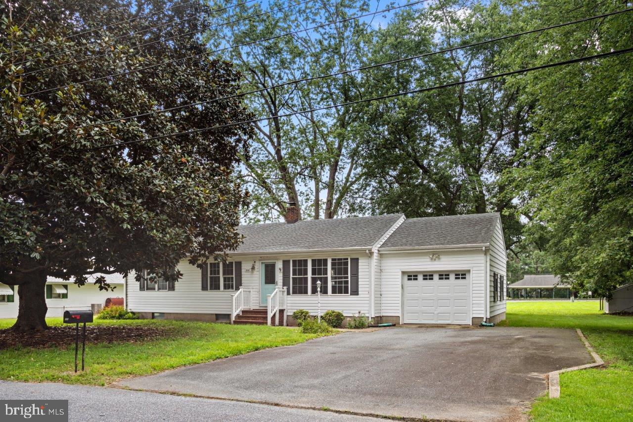 200 Hurlock Avenue Hurlock, MD 21643 - Photo 2 of 41