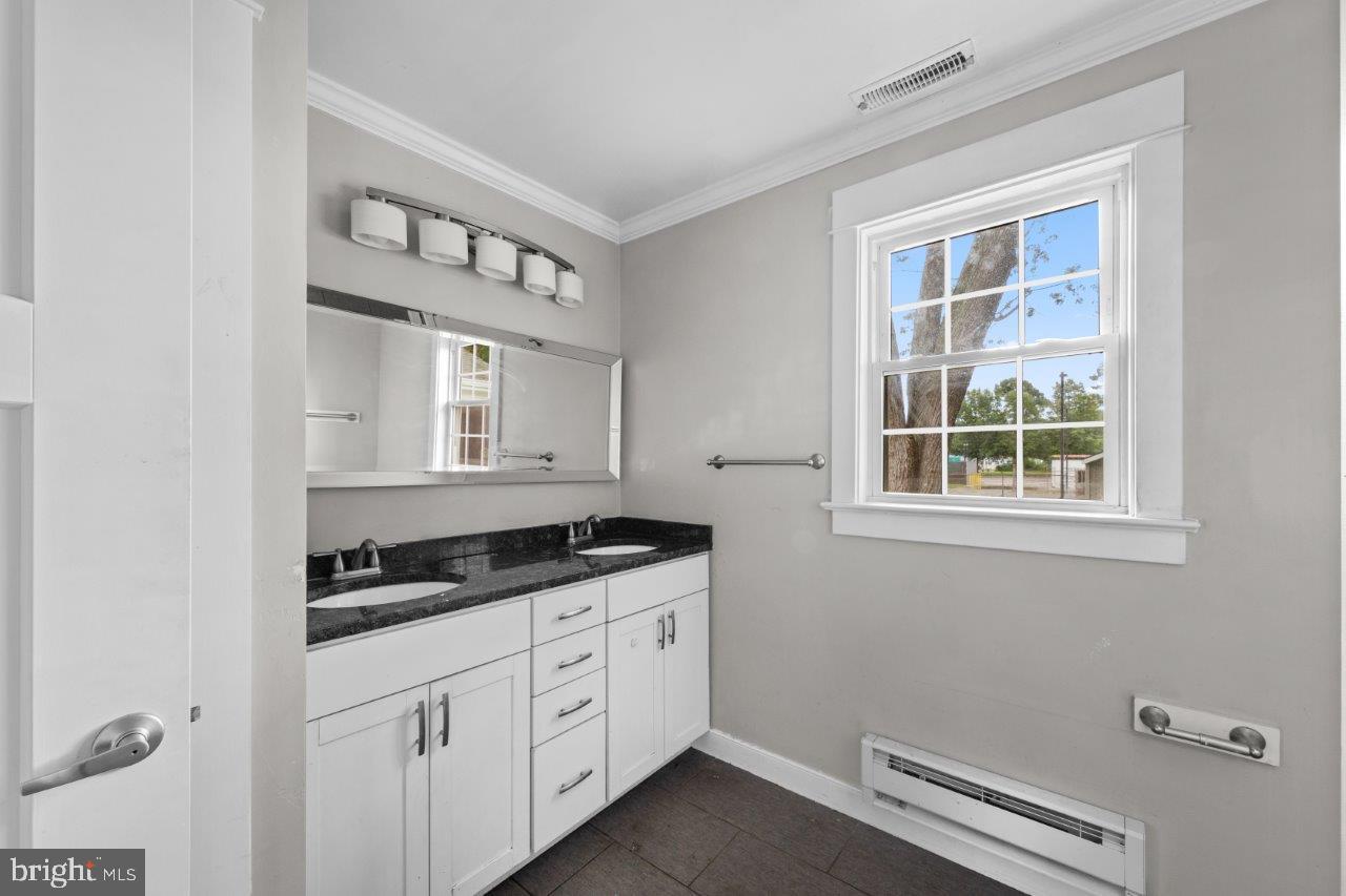 200 Hurlock Avenue Hurlock, MD 21643 - Photo 21 of 41