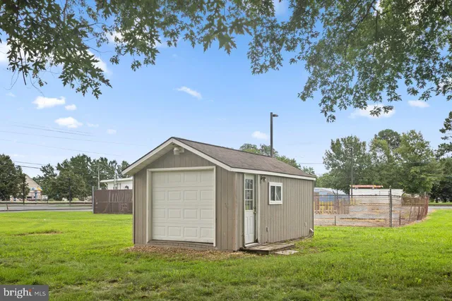 $204,900 | 200 Hurlock Avenue, Hurlock, MD 21643