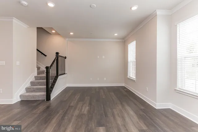 $3,750 | 8039 Blue Stream Drive, Elkridge, MD 21075