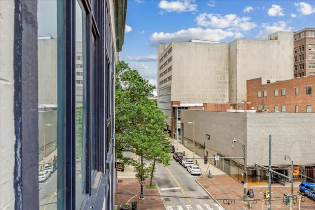 $449,000 | 107 Madison Avenue, Unit 401, Memphis, TN 38103