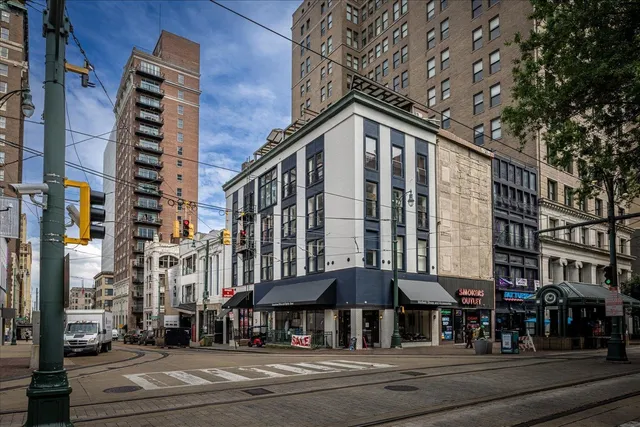 $449,000 | 107 Madison Avenue, Unit 401, Memphis, TN 38103