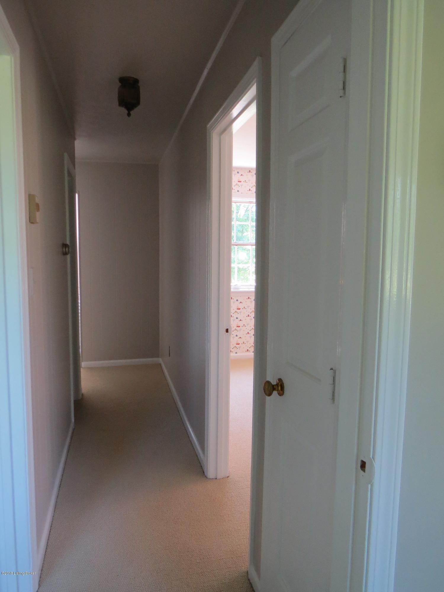 766 Bray Ridge Road Bedford, KY 40006 - Photo 41 of 58 Upstairs Hall