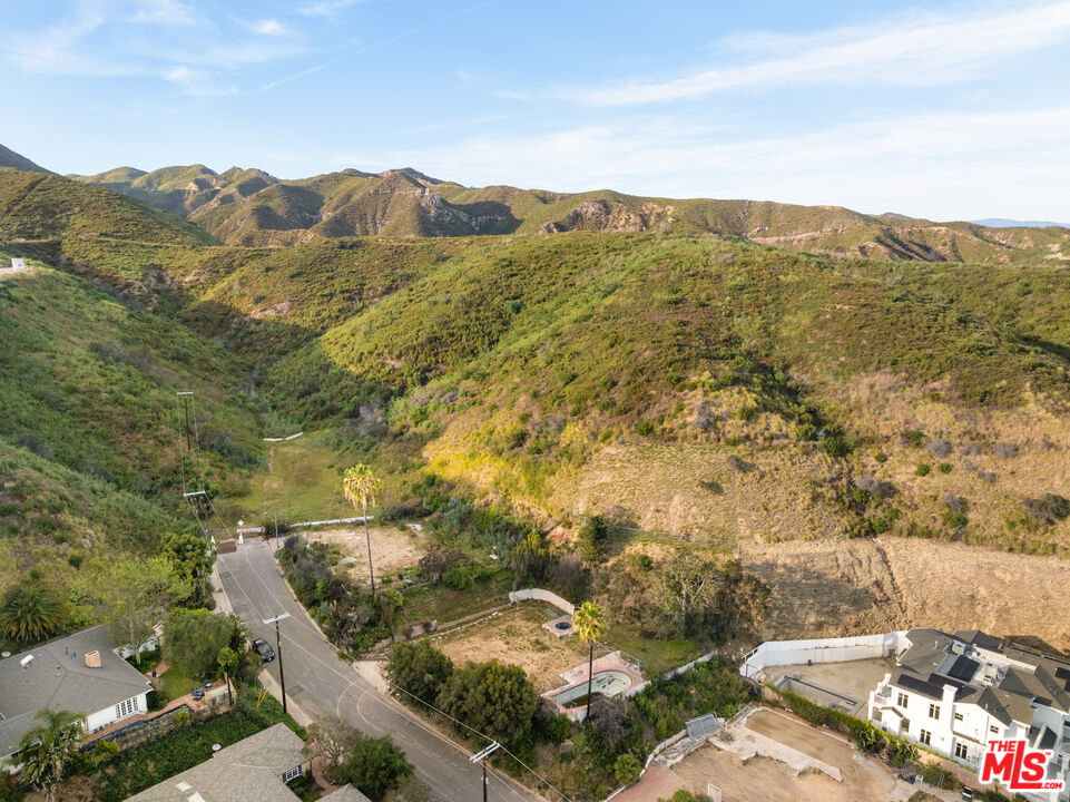 1412 Marinette Road Pacific Palisades, CA 90272 - Photo 8 of 8