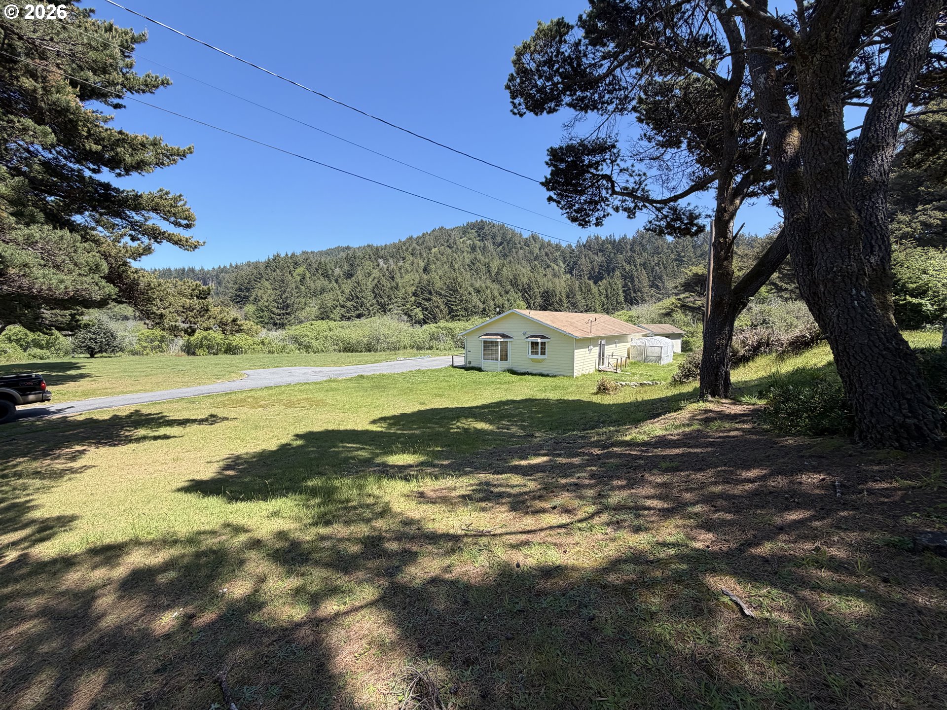 34271 Ophir Road Gold Beach, OR 97444 - Photo 7 of 43
