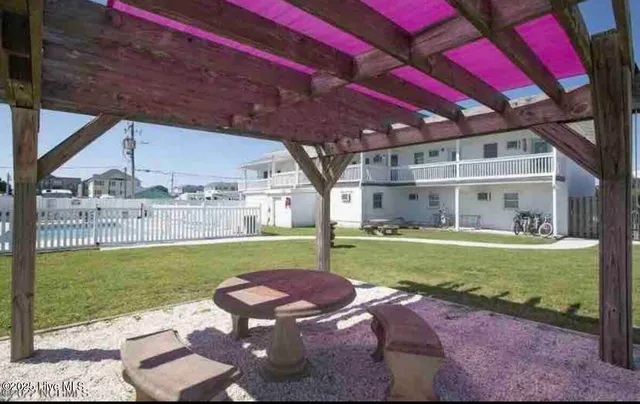$179,900 | 303 Henderson Boulevard, Unit 14, Atlantic Beach, NC 28512