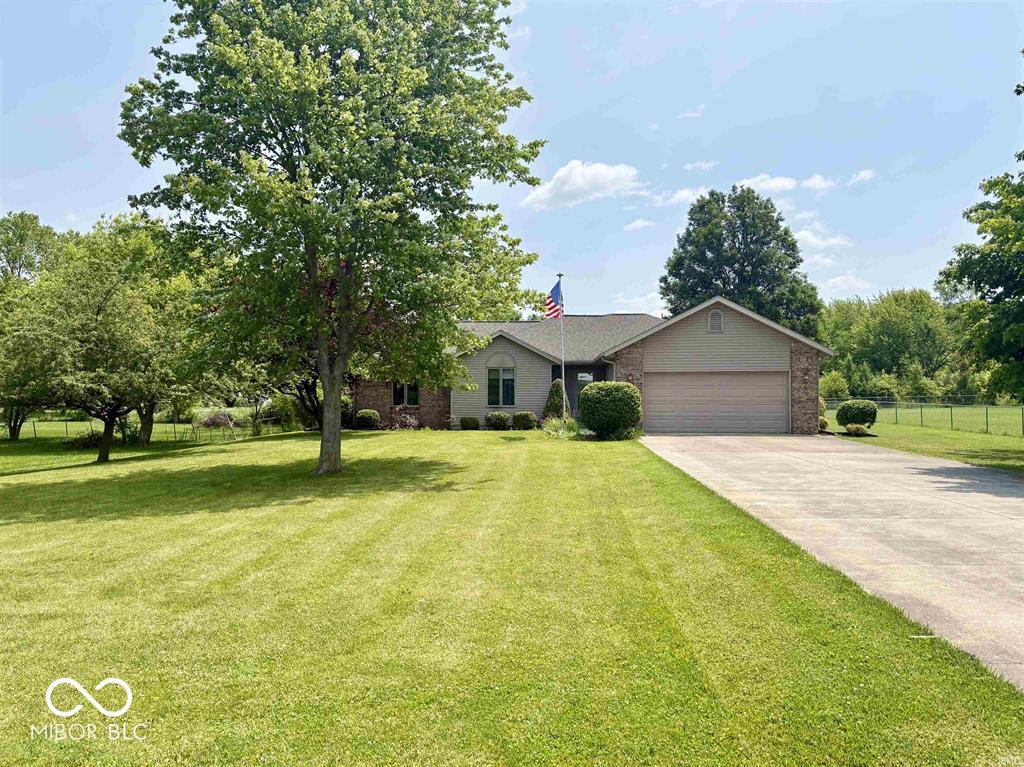 604 South Pittenger Road Selma, IN 47383 - Photo 1 of 29