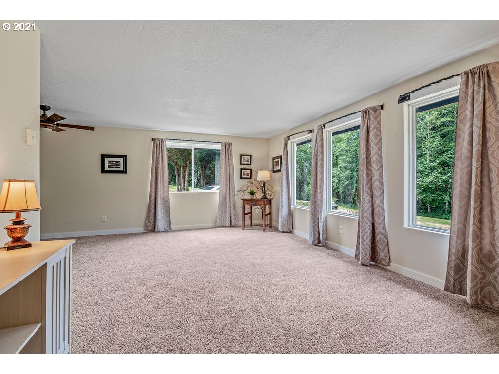 175 Whitewater Road Longview, WA 98632 - Photo 4 of 27