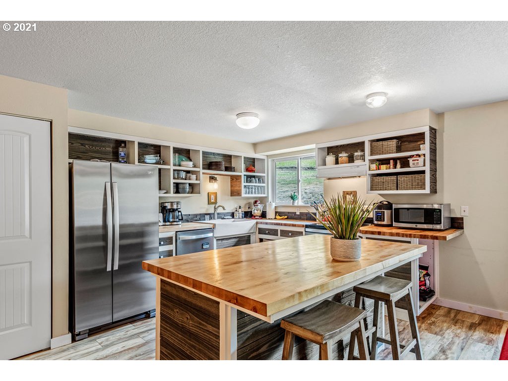 175 Whitewater Road Longview, WA 98632 - Photo 8 of 27
