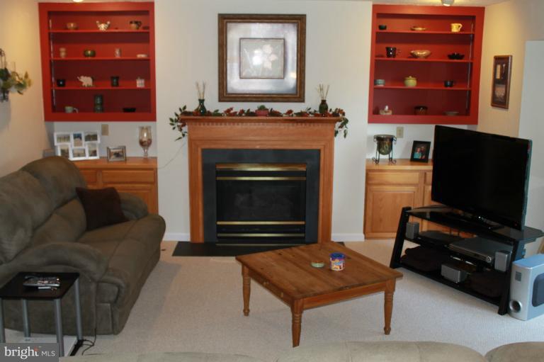 211 Canyon Road Winchester, VA 22602 - Photo 17 of 23 Family Room