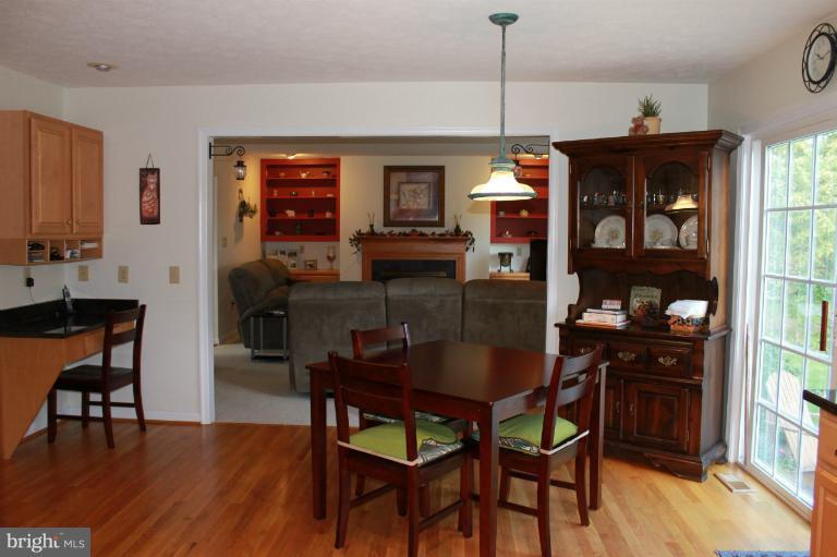 211 Canyon Road Winchester, VA 22602 - Photo 5 of 23 Kitchen