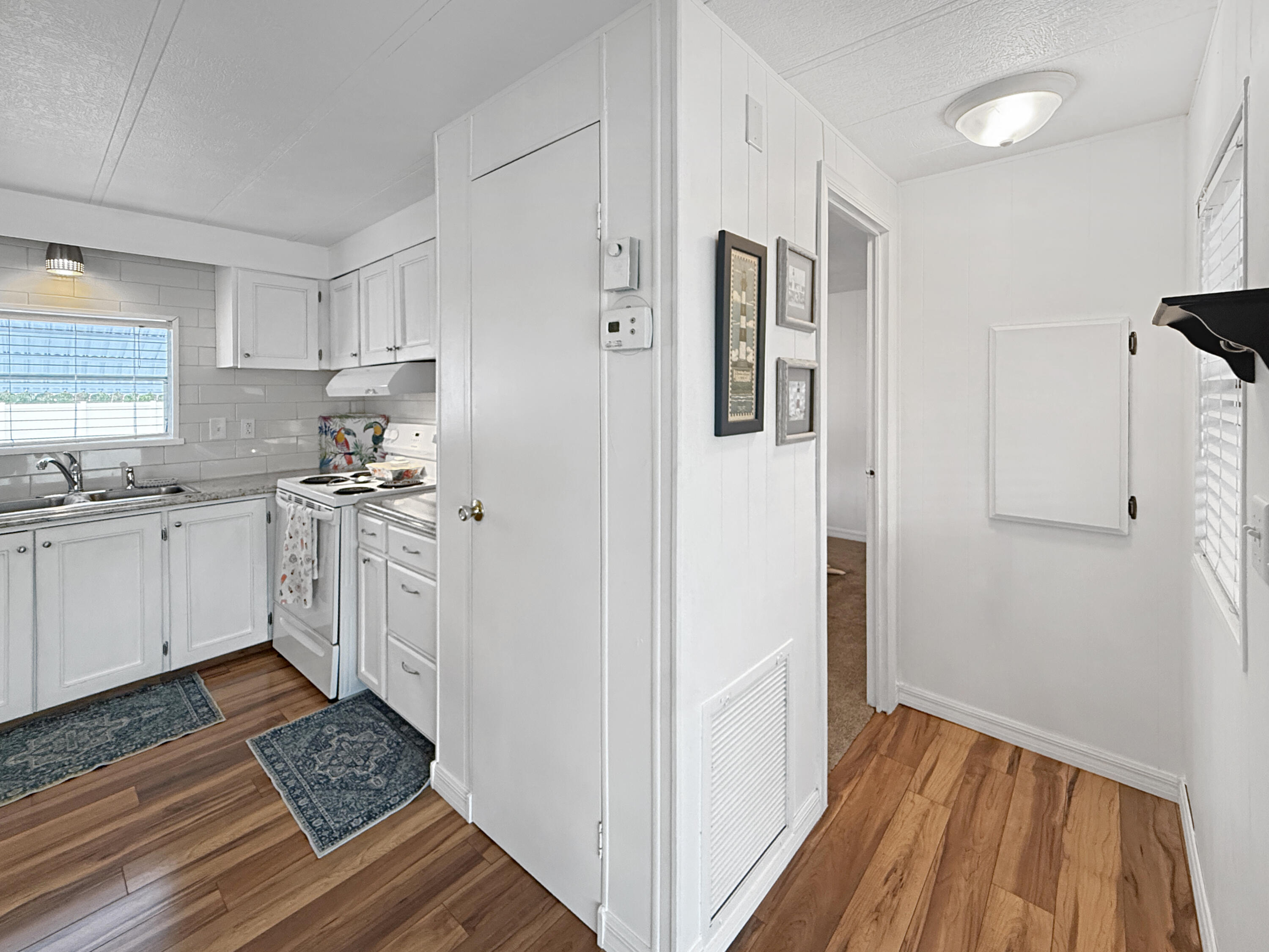 9296 Southwest Michelle Drive Stuart, FL 34997 - Photo 12 of 32 Mobile home - 9296 sw michelle drive stu