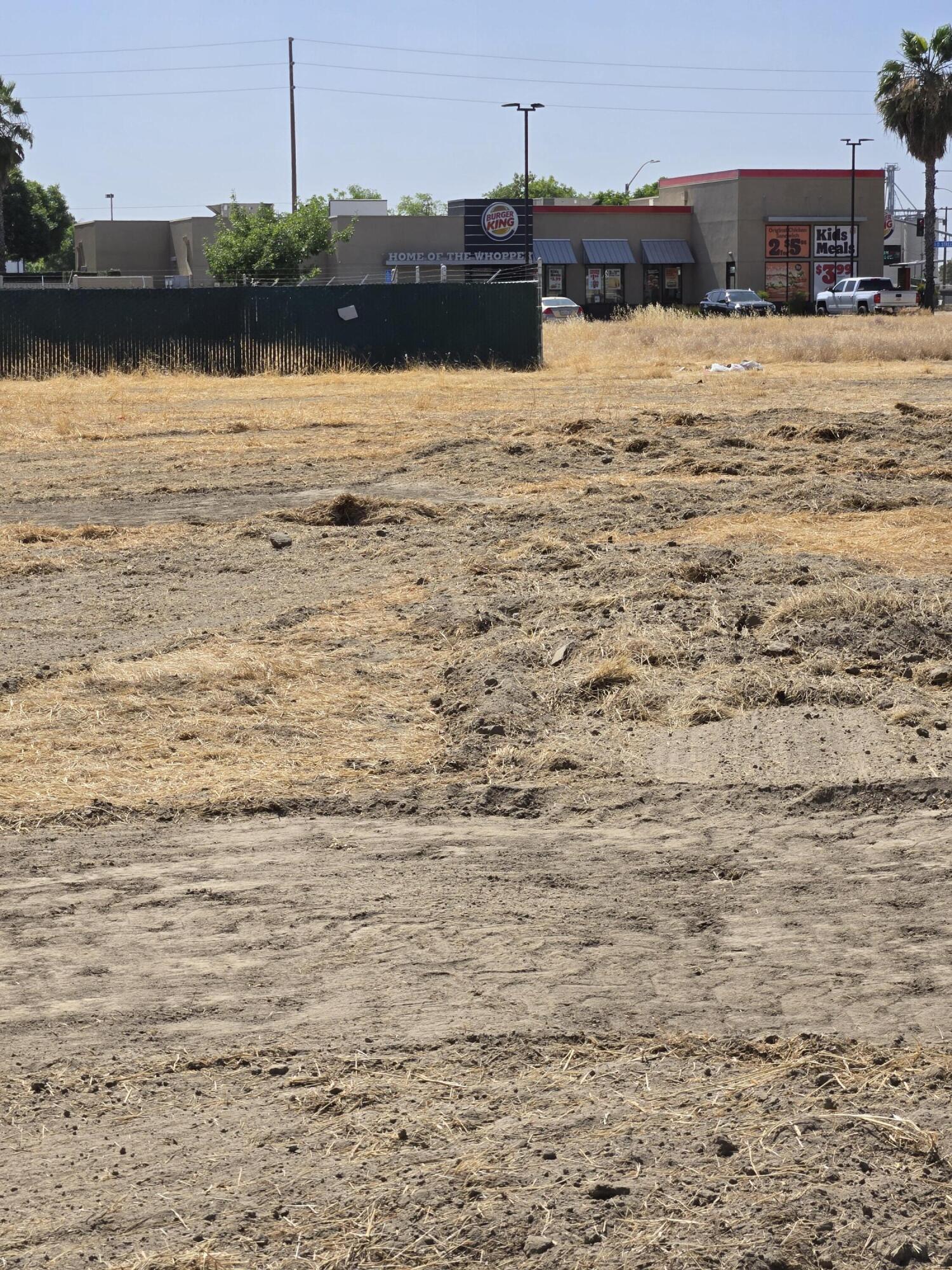Q Place Tulare, CA 93274 - Photo 9 of 16