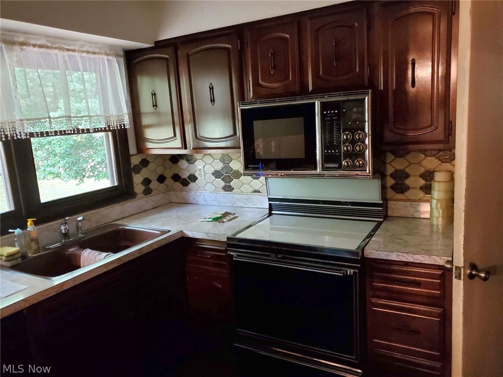 4491 Wayne Road Mantua, OH 44255 - Photo 7 of 9 Gallery Image 7