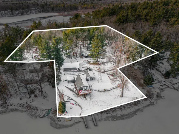 $669,900 | 10848 Simpson West, Greenville, MI 48838