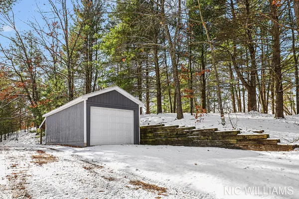 $669,900 | 10848 Simpson West, Greenville, MI 48838