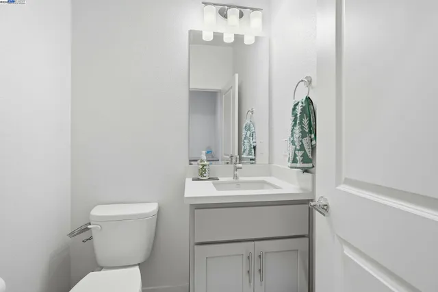 $1,049,400 | 3039 Paxton Street, Lathrop, CA 95330