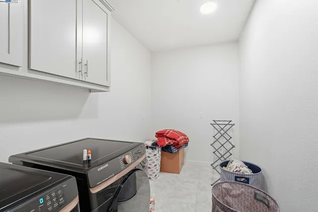 $1,049,400 | 3039 Paxton Street, Lathrop, CA 95330