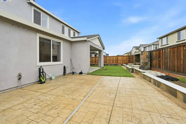 $1,049,400 | 3039 Paxton Street, Lathrop, CA 95330