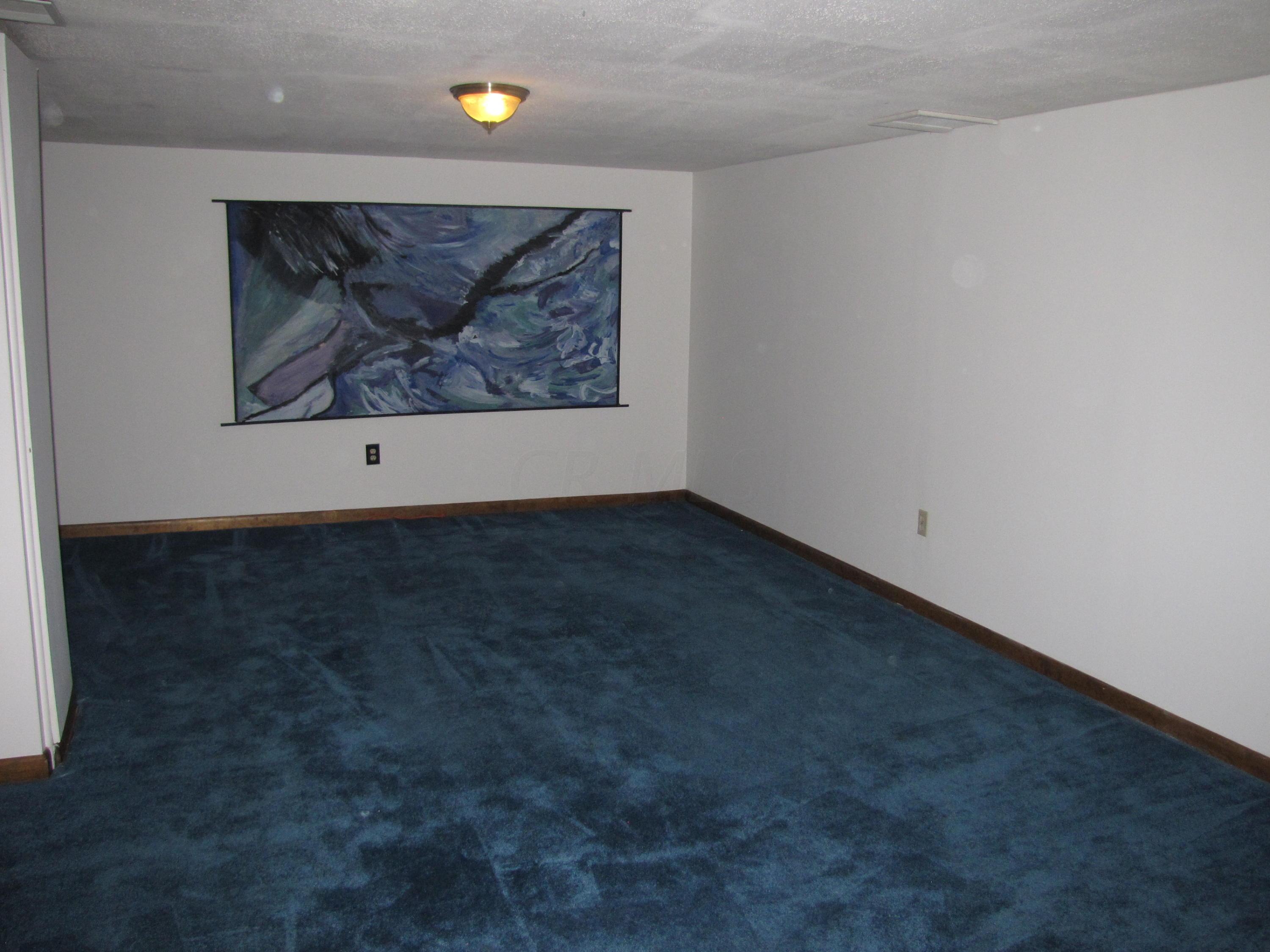 666 Greenwood Road Columbus, OH 43213 - Photo 15 of 19