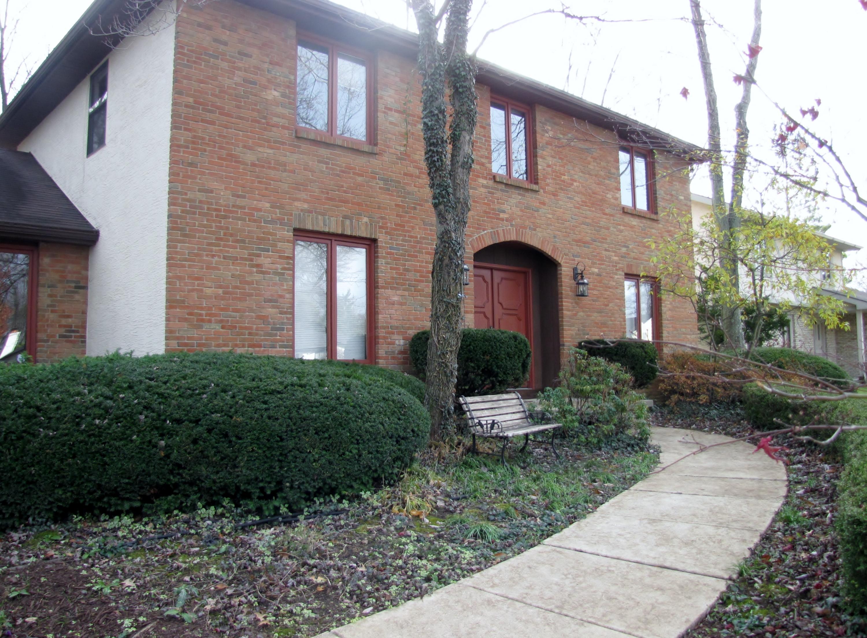 666 Greenwood Road Columbus, OH 43213 - Photo 2 of 19