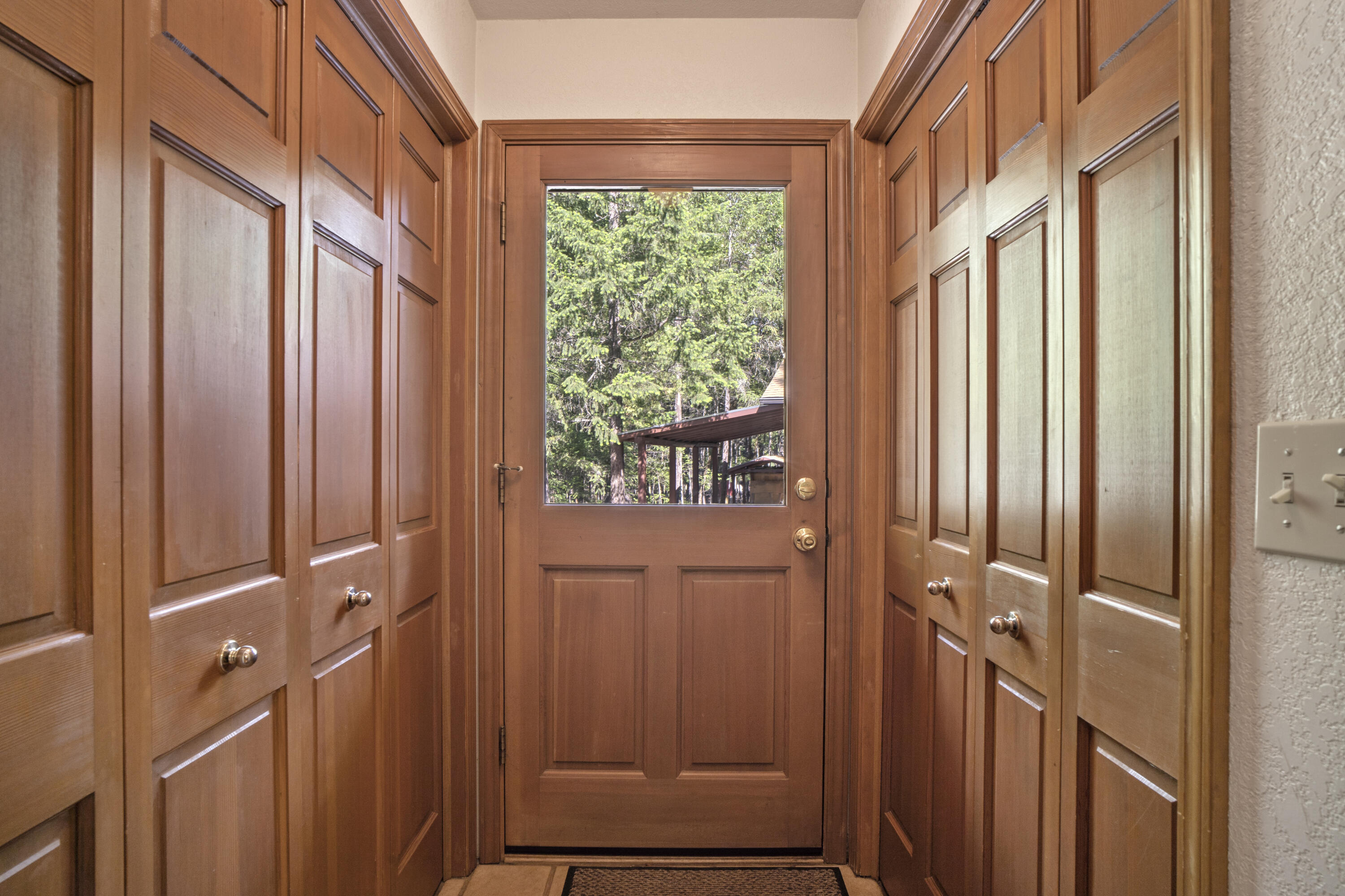2021 Queens Branch Road Rogue River, OR 97537 - Photo 2 of 37 a view of front door