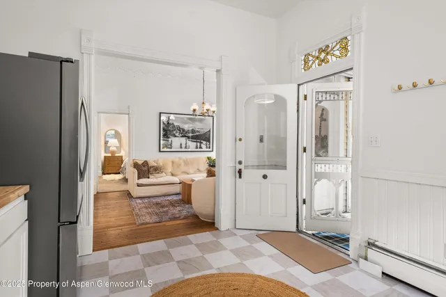 $35,000 | 406 West Smuggler Street, Aspen, CO 81611