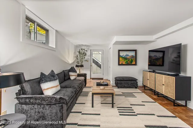 $35,000 | 406 West Smuggler Street, Aspen, CO 81611