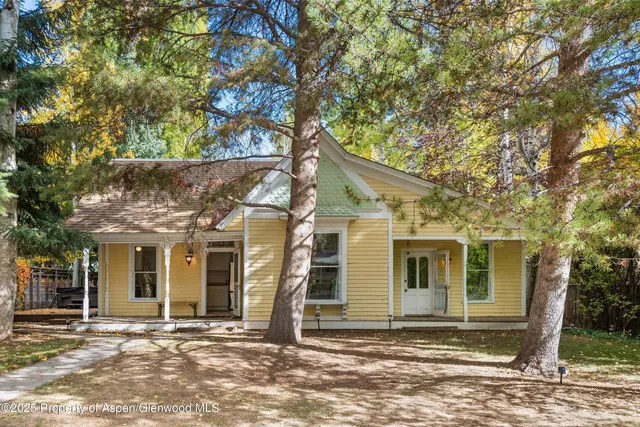 $35,000 | 406 West Smuggler Street, Aspen, CO 81611