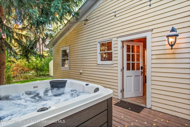 $35,000 | 406 West Smuggler Street, Aspen, CO 81611