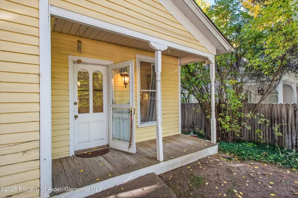 $35,000 | 406 West Smuggler Street, Aspen, CO 81611