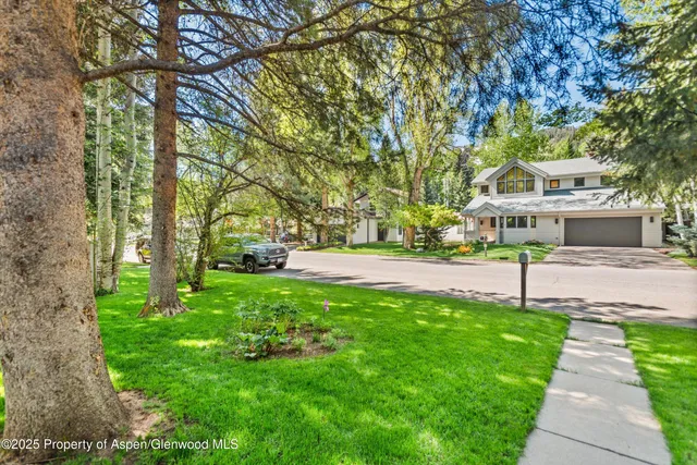 $35,000 | 406 West Smuggler Street, Aspen, CO 81611