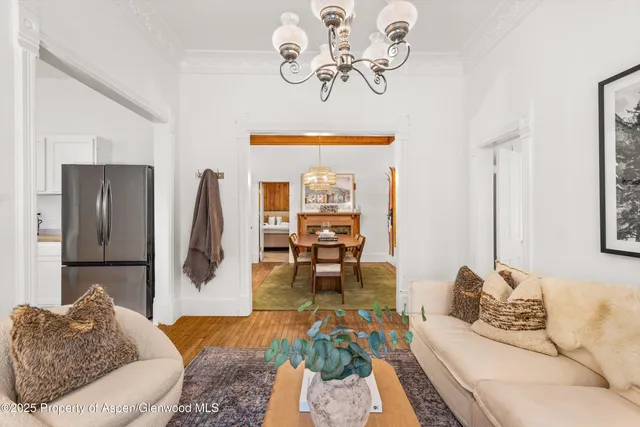 $35,000 | 406 West Smuggler Street, Aspen, CO 81611