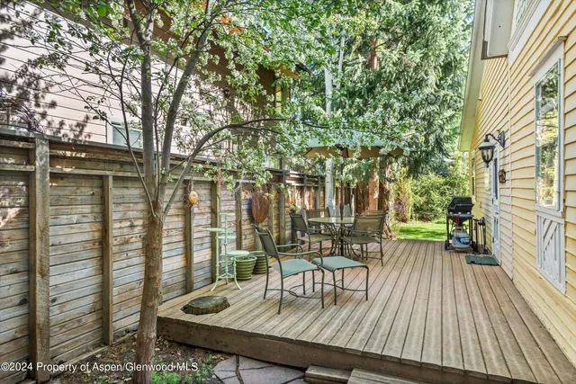 a view of deck with patio