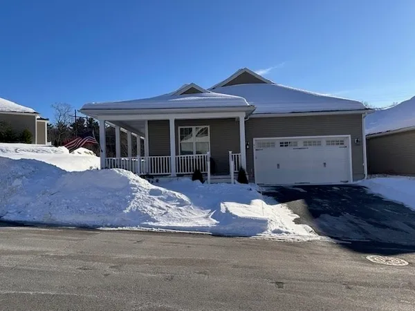 $589,000 | 61 Spring Hill Drive, Unit 61, Uxbridge, MA 01569