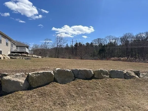 $569,000 | 61 Spring Hill Drive, Unit 61, Uxbridge, MA 01569