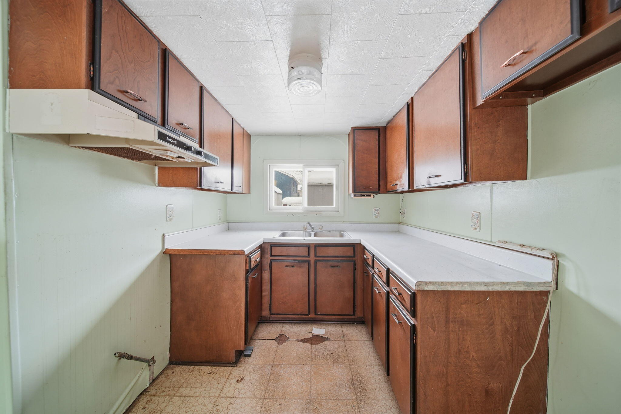 108 Bagg Avenue Jackson, MI 49203 - Photo 12 of 24 12