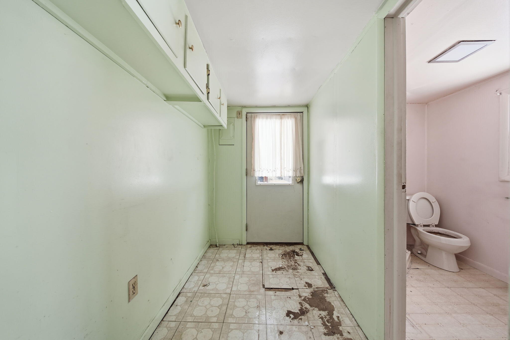 108 Bagg Avenue Jackson, MI 49203 - Photo 17 of 24 17