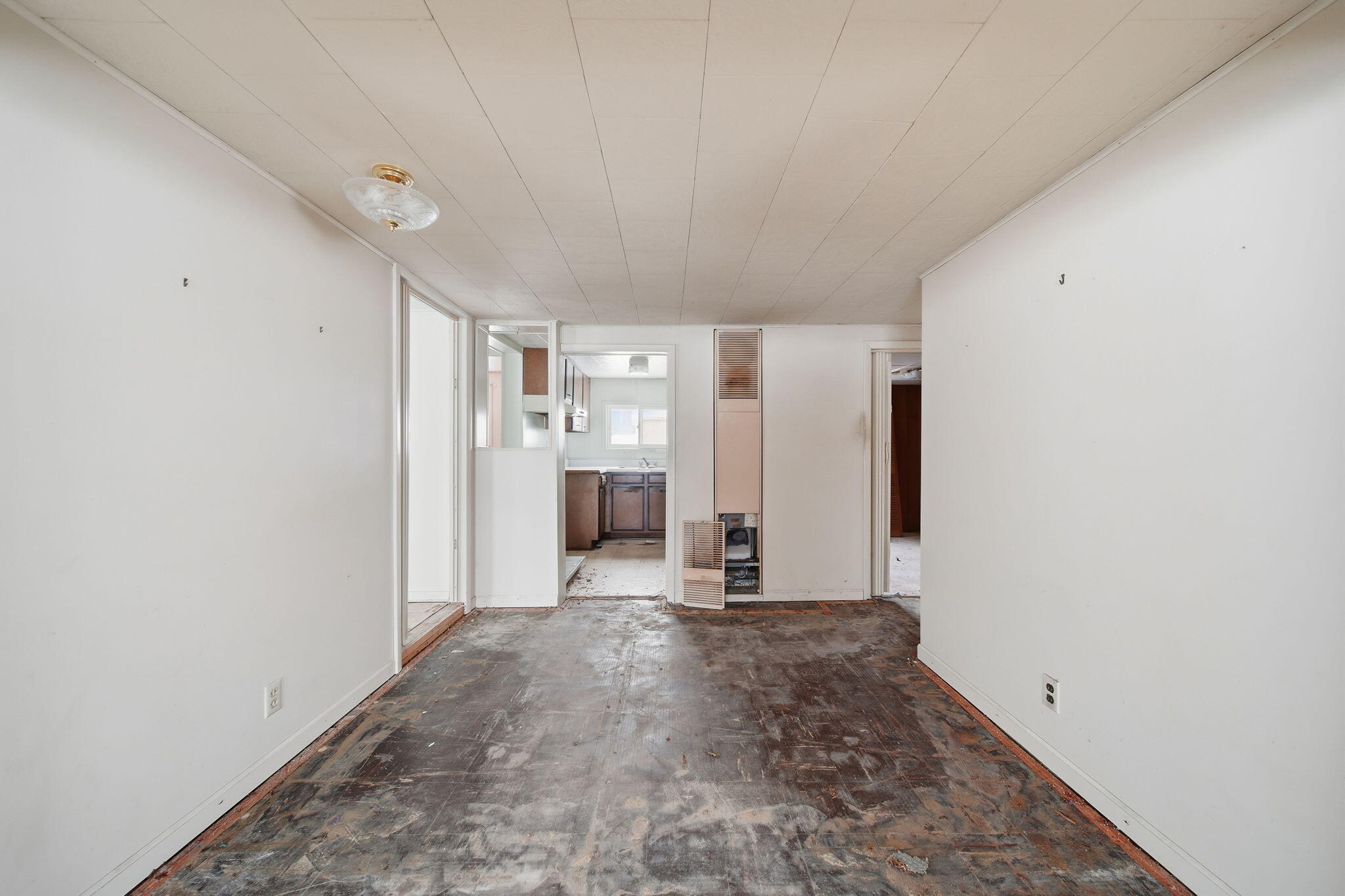 108 Bagg Avenue Jackson, MI 49203 - Photo 9 of 24 9