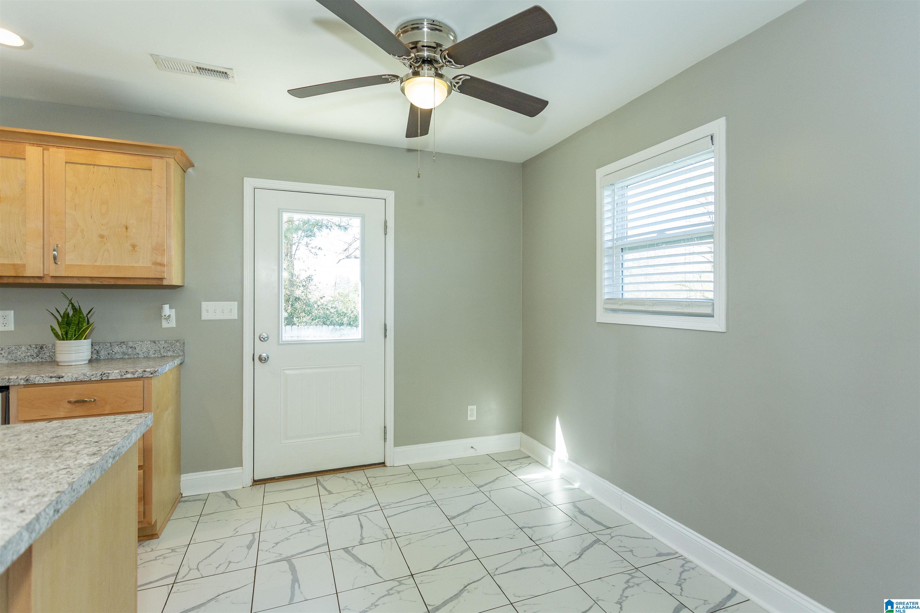 337 Central Avenue Oneonta, AL 35121 - Photo 13 of 46