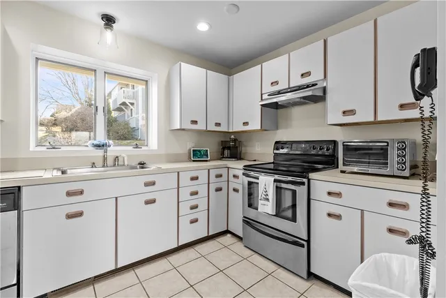 $10,000 | 157 Harrison Avenue, Unit 15, Newport, RI 02840