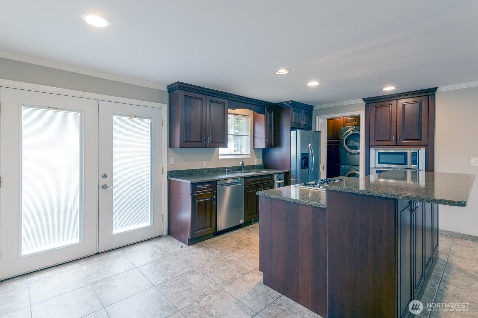5207 Erlands Point Road Northwest Bremerton, WA 98312 - Photo 11 of 37
