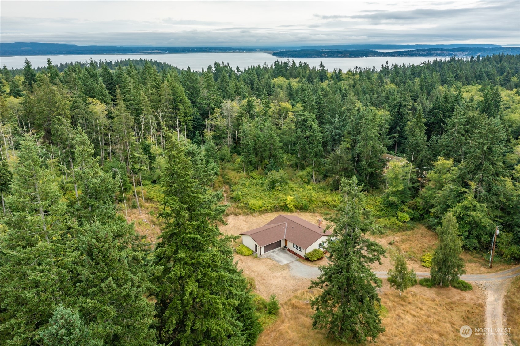 1405 Eagle Ridge Road Oak Harbor, WA 98277 - Photo 4 of 39 Gallery Image 4