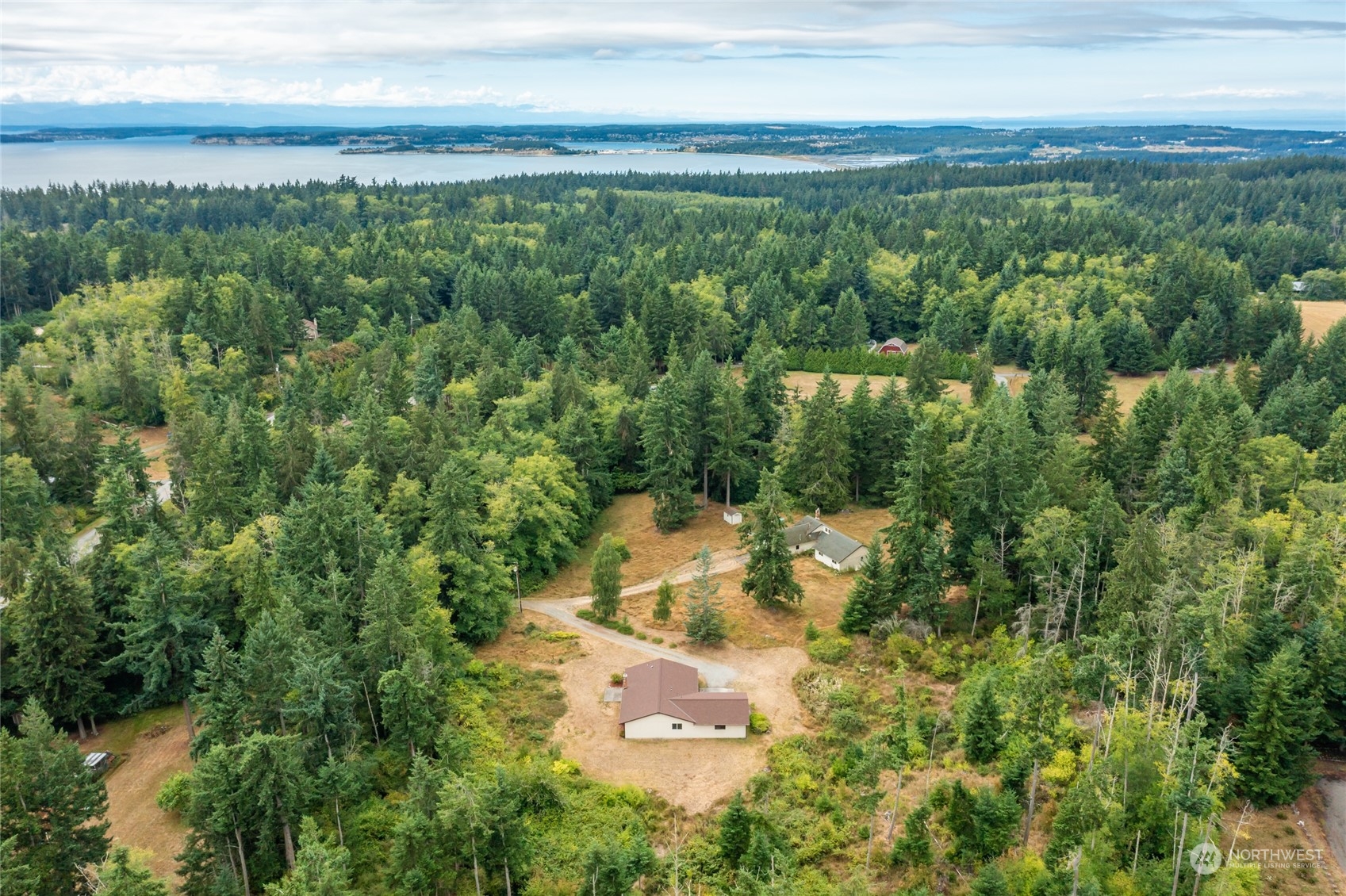 1405 Eagle Ridge Road Oak Harbor, WA 98277 - Photo 5 of 39 Gallery Image 5