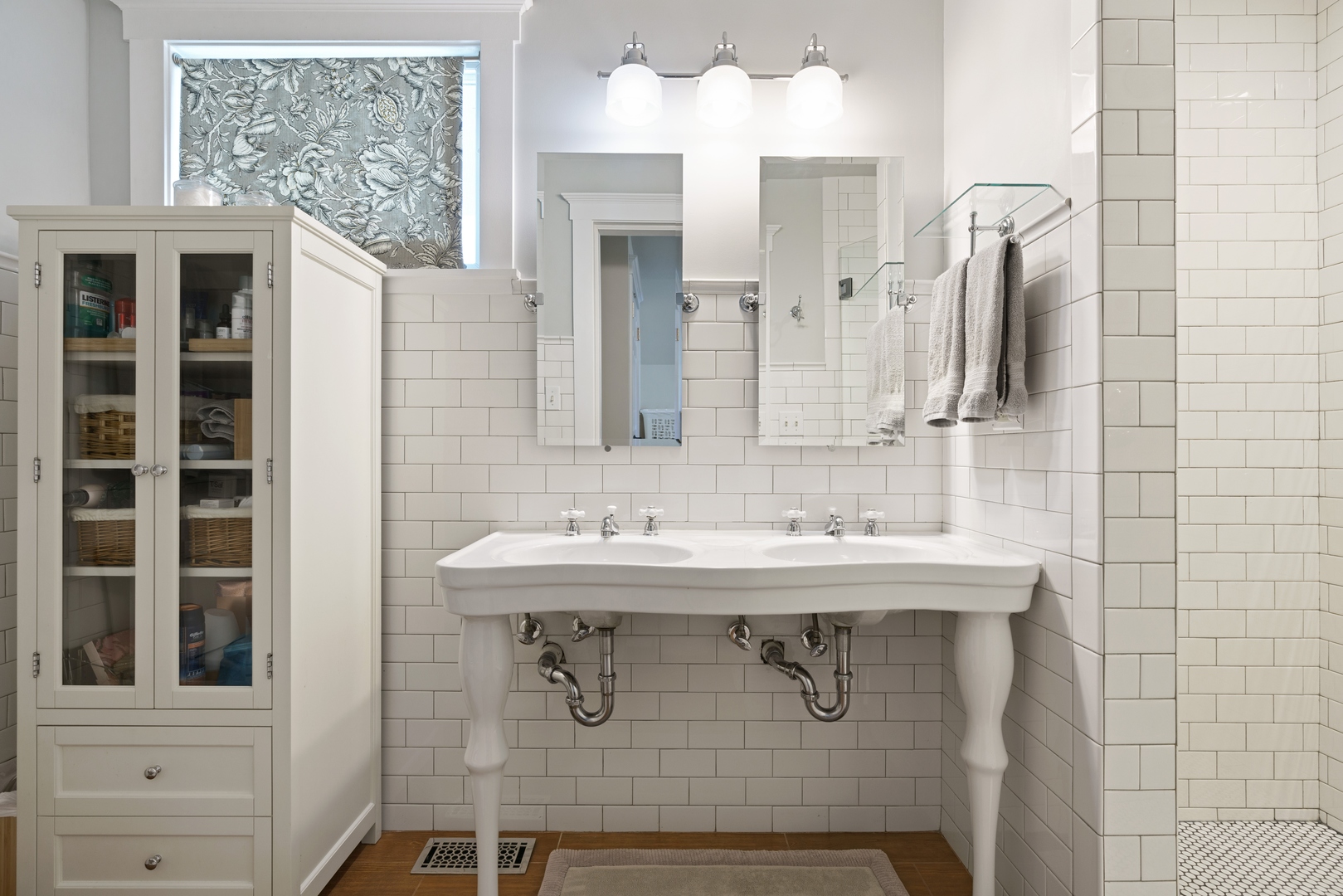 1926 West Fletcher Street Chicago, IL 60657 - Photo 15 of 26