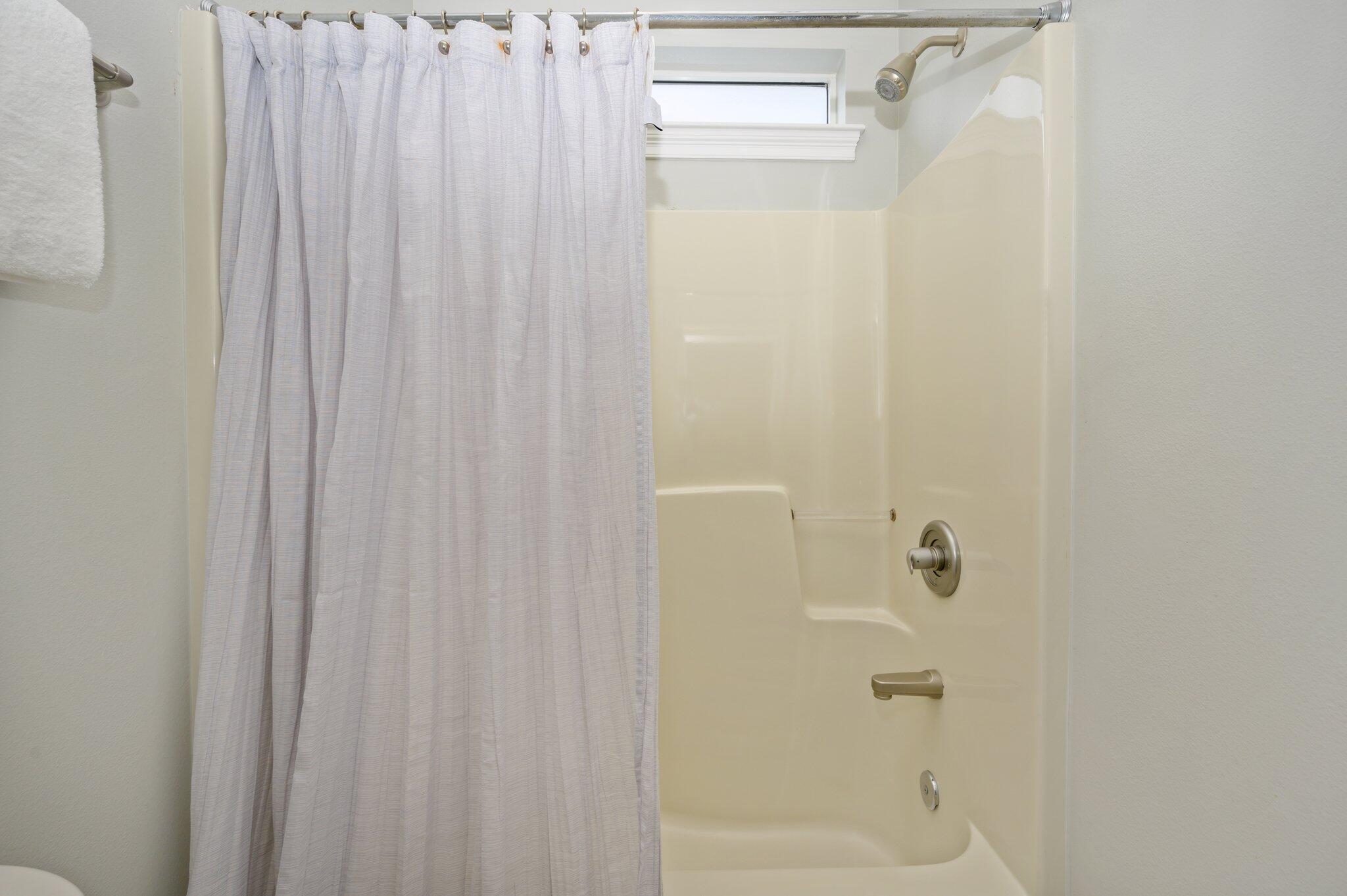 219 Grand Key Loop East Destin, FL 32541 - Photo 36 of 59 2nd Floor Bath