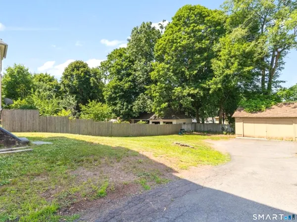 $2,000 | 171 Bassett Street, New Britain, CT 06051