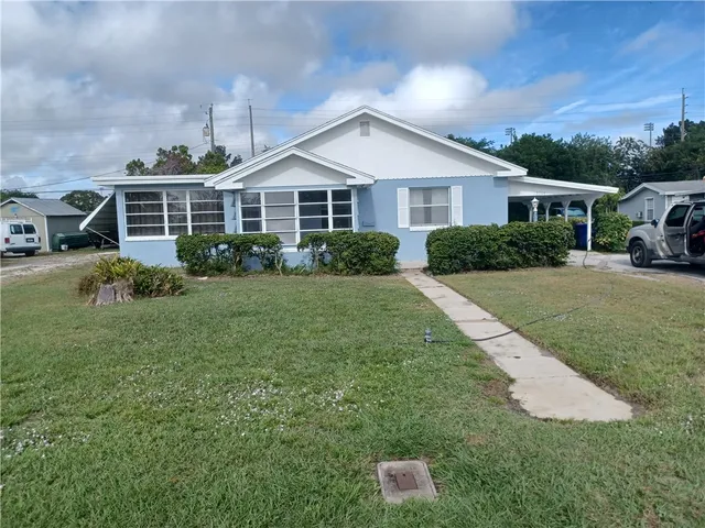 $2,200 | 3716 Atlantic Boulevard, Vero Beach, FL 32960